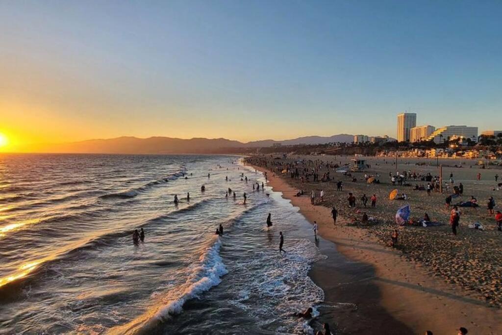 The Best Santa Monica Beach Area, Any Days,Newly Remodeled 로스앤젤레스 외부 사진